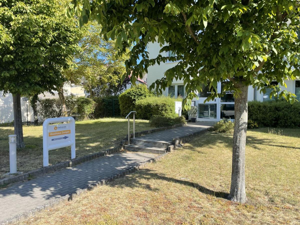 Apartment Ostseerose Ein Strandkorb Ist Im Sommer Inclusive Цемпин Экстерьер фото